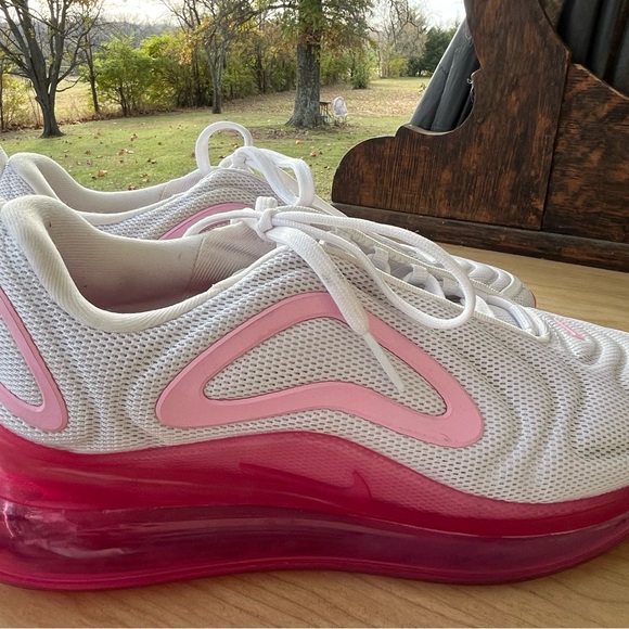 nike air max 720 women's pink